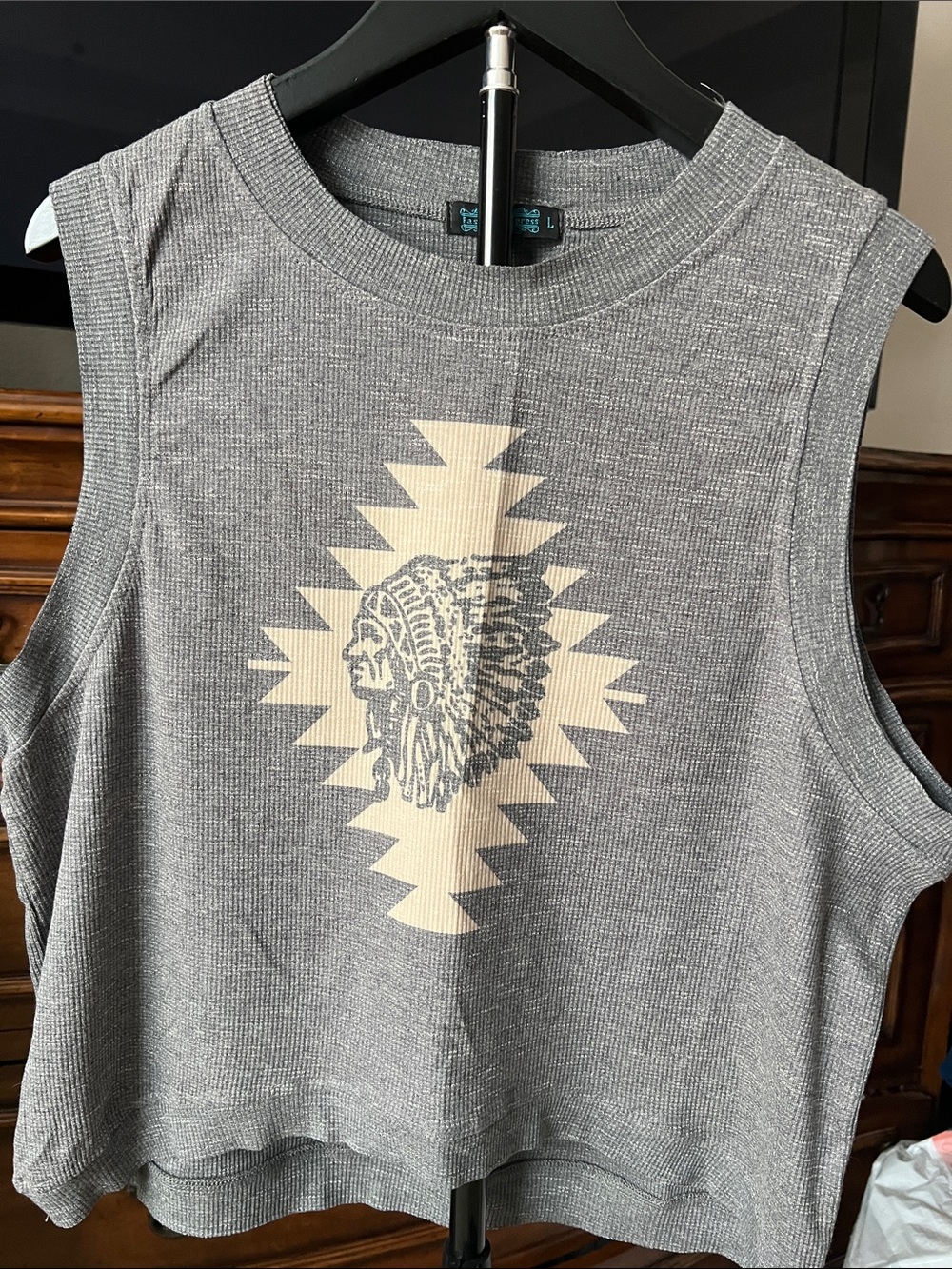 Gray Graphic Sleeveless Women’s Top with Cream Aztec Print